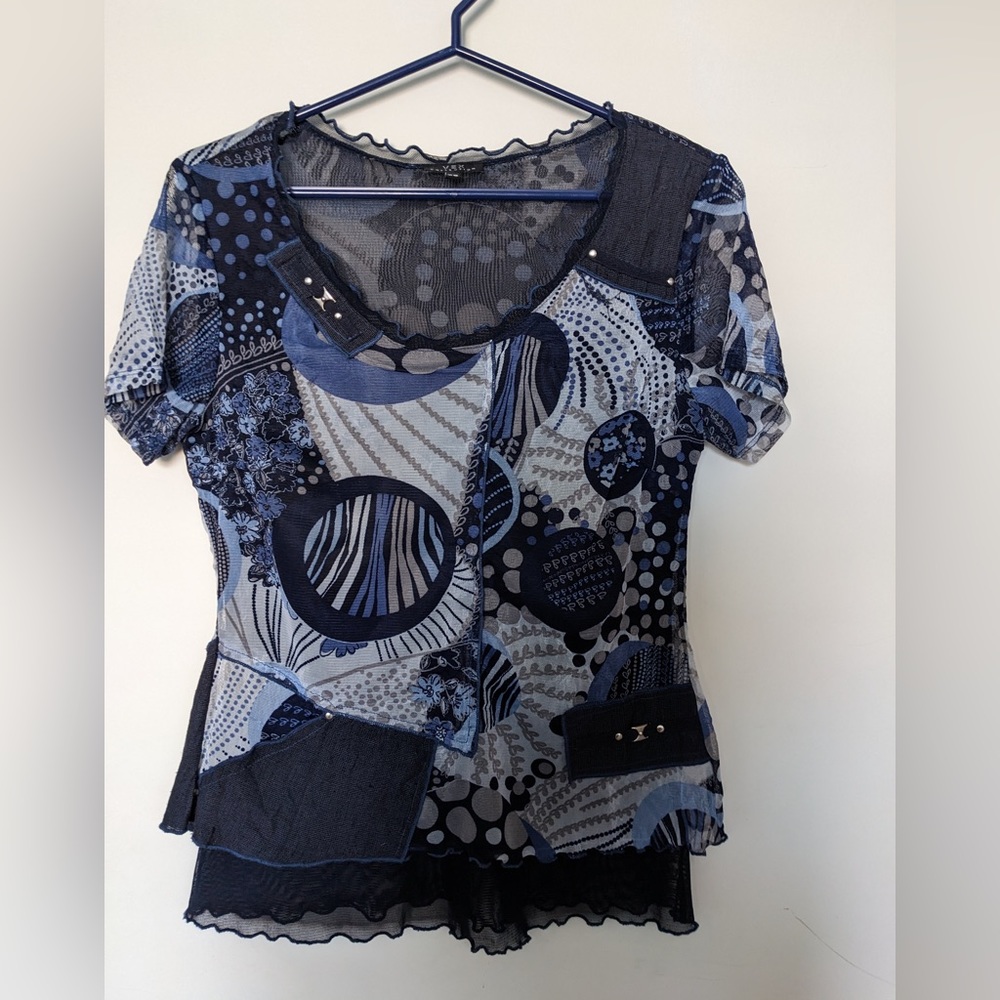 Women’s Blue Patterned Short-Sleeve Top